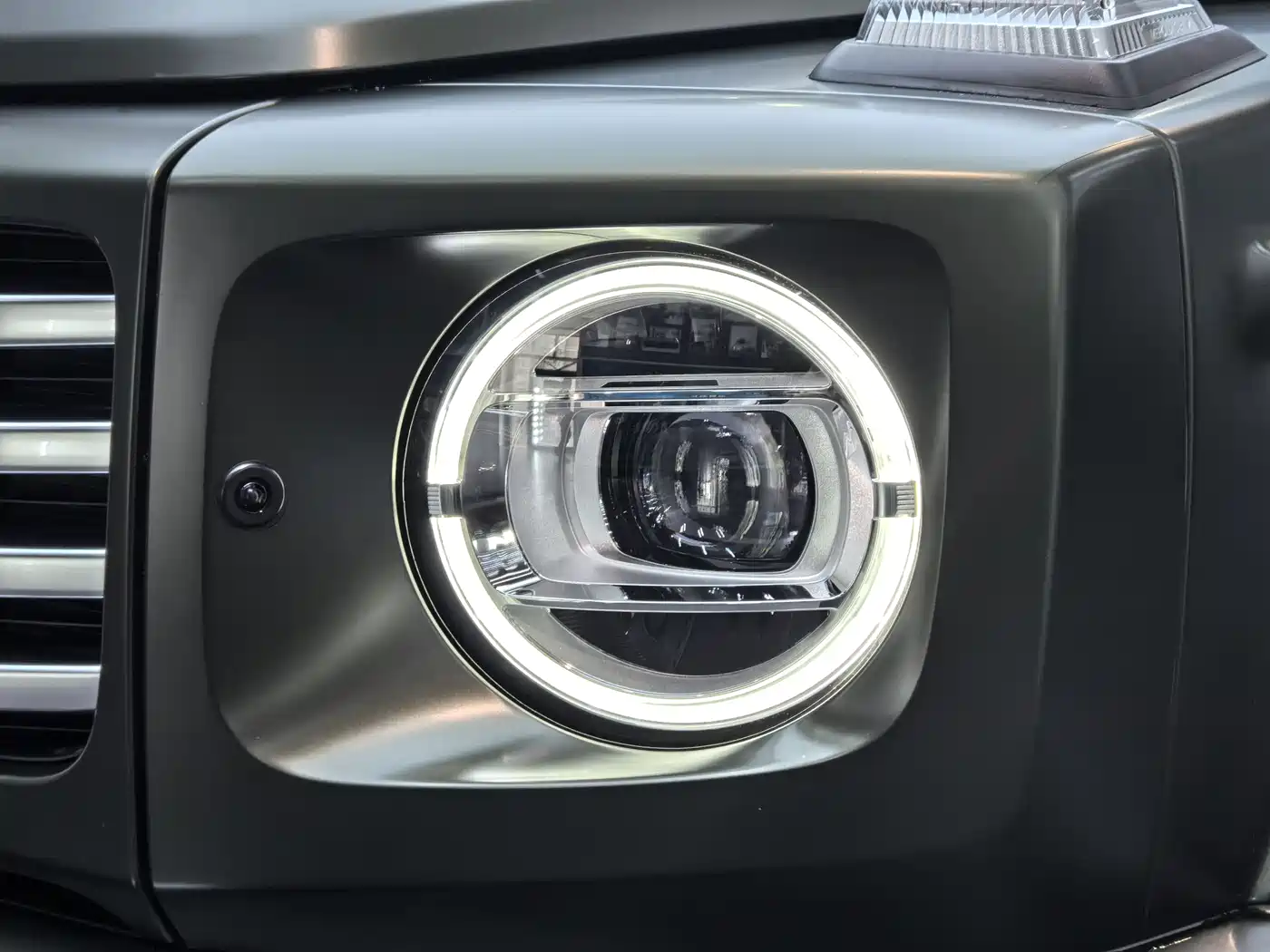 Mercedes-Benz G-Class 2025 G 500 фото 21