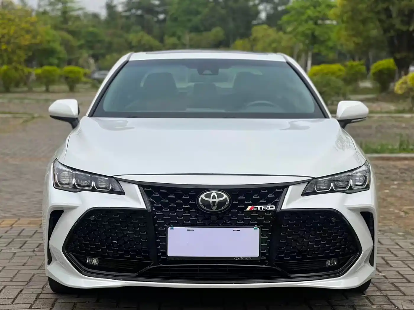 Toyota Avalon 2022 2.5L Luxury Edition фото 2