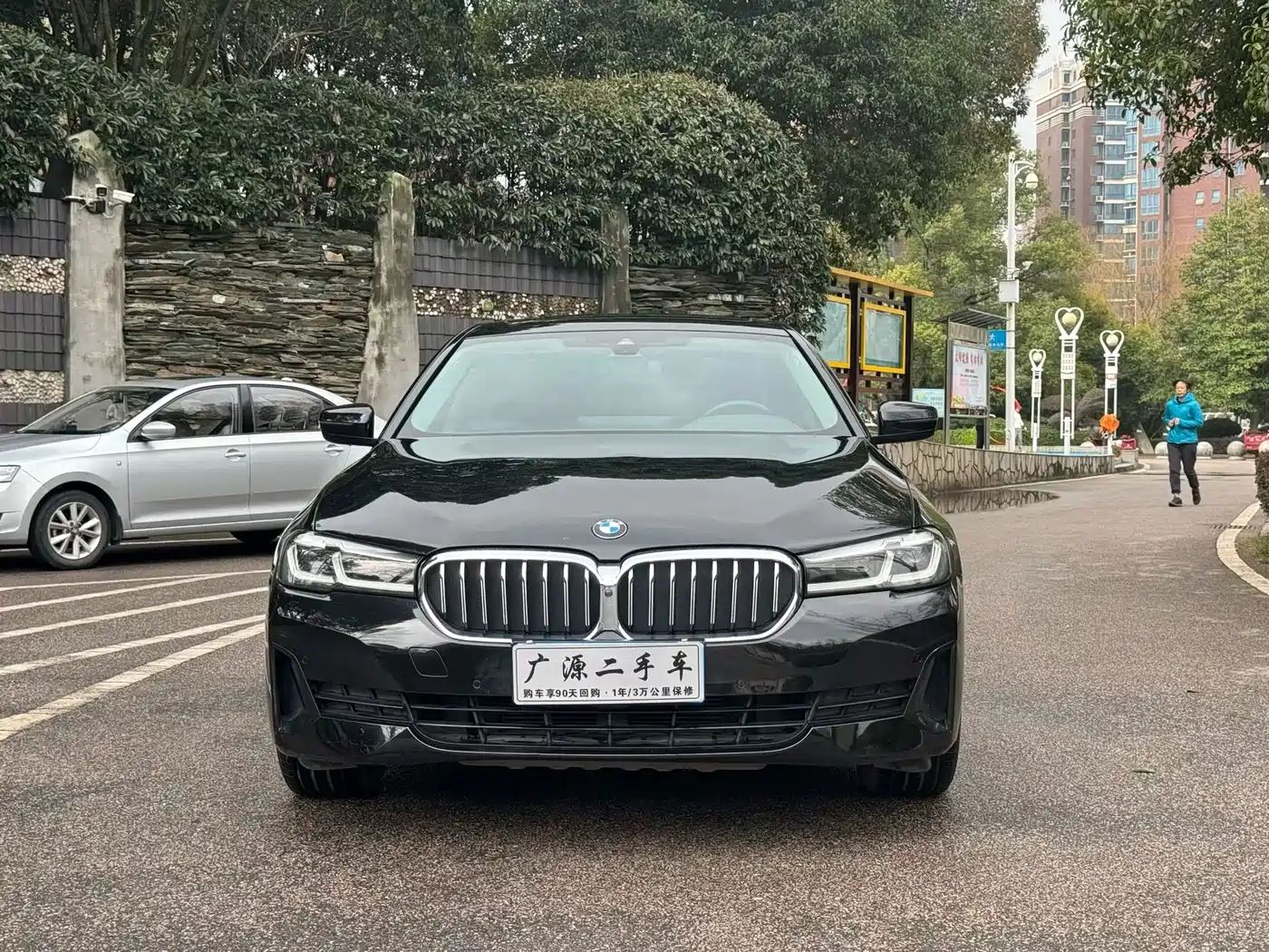 BMW 5 Series 2021 525Li Luxury Package фото 2