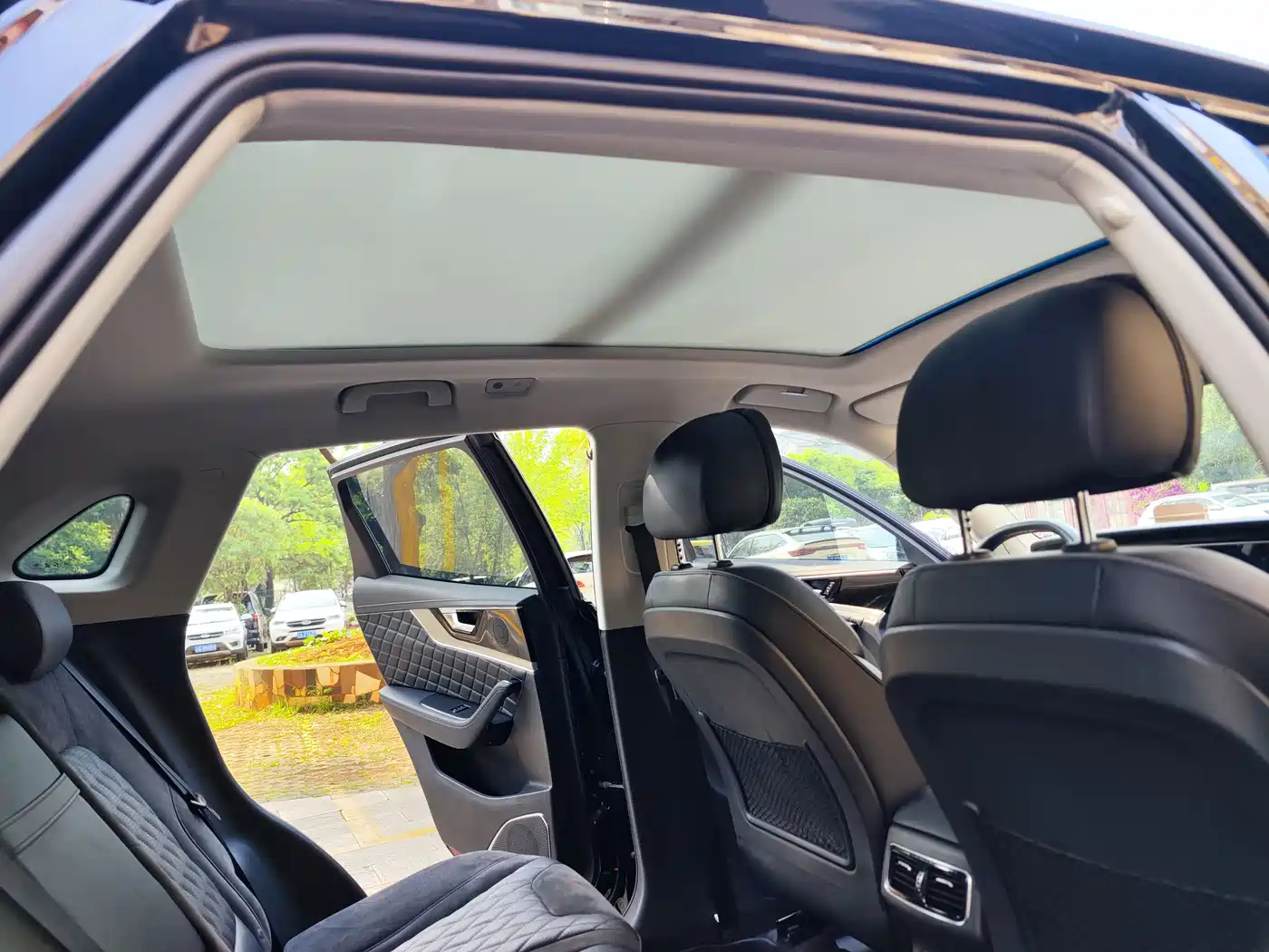 Hongqi HS5 2019 2.0T Smart Connect Enjoy Edition фото 12