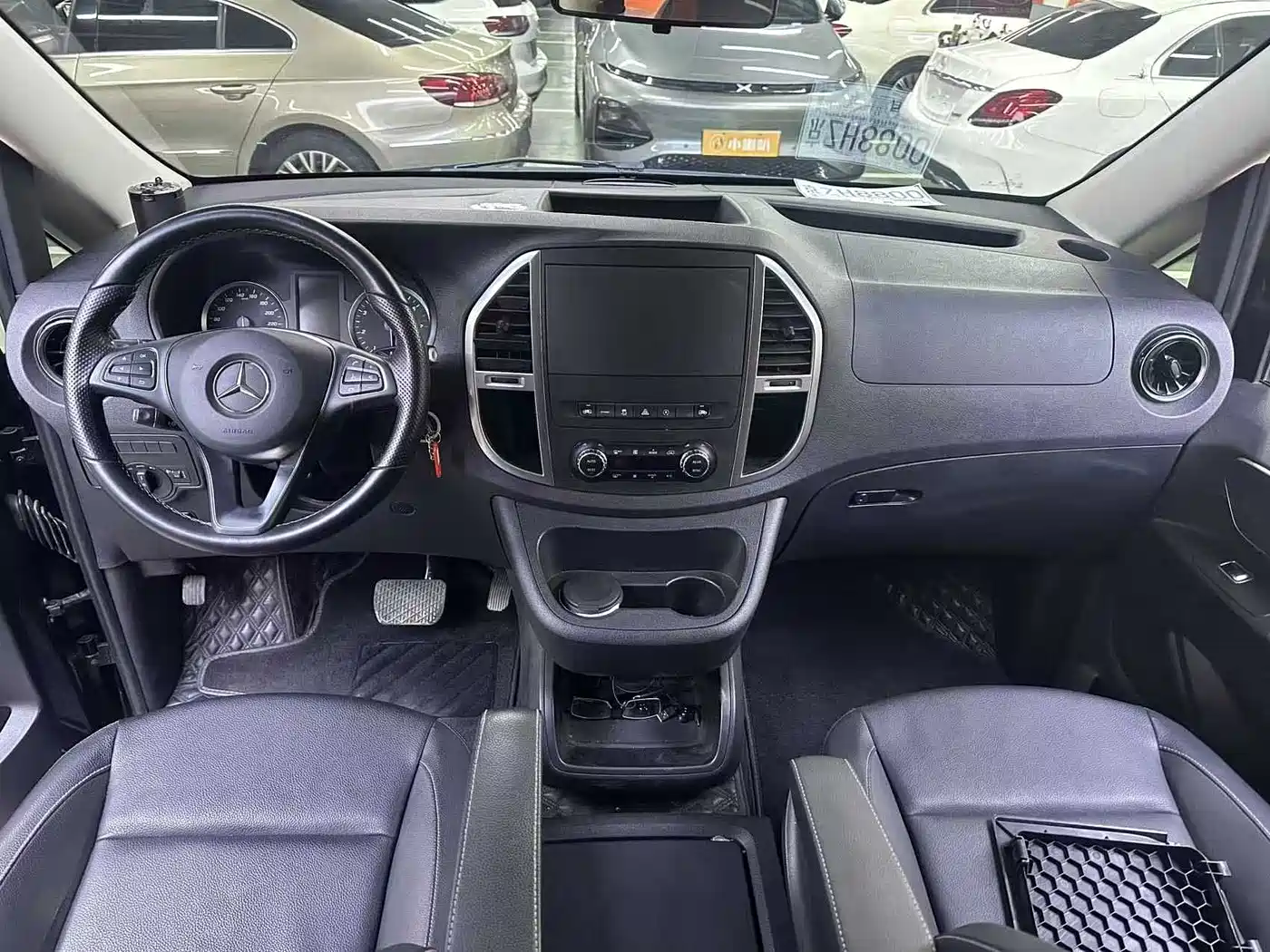 Mercedes-Benz Vito 2021 2.0T Business Edition 7-seater фото 10