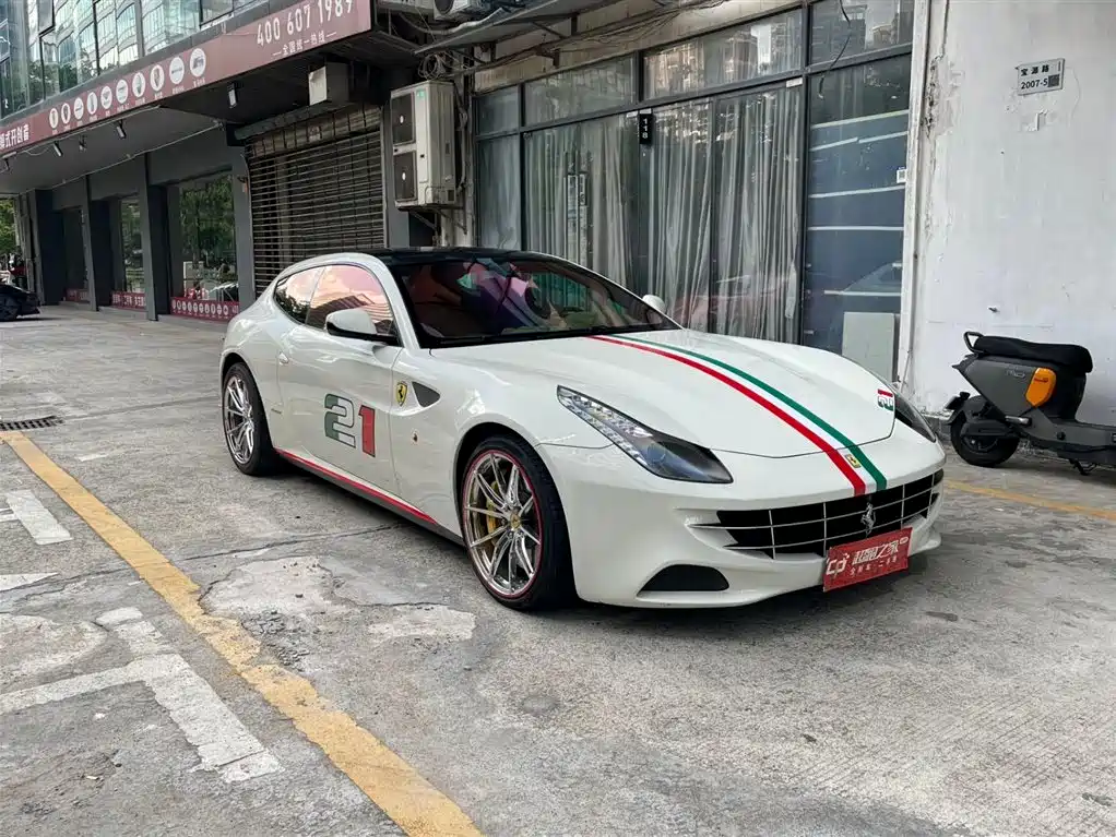 Ferrari FF 2012 6.3L V12 фото 3