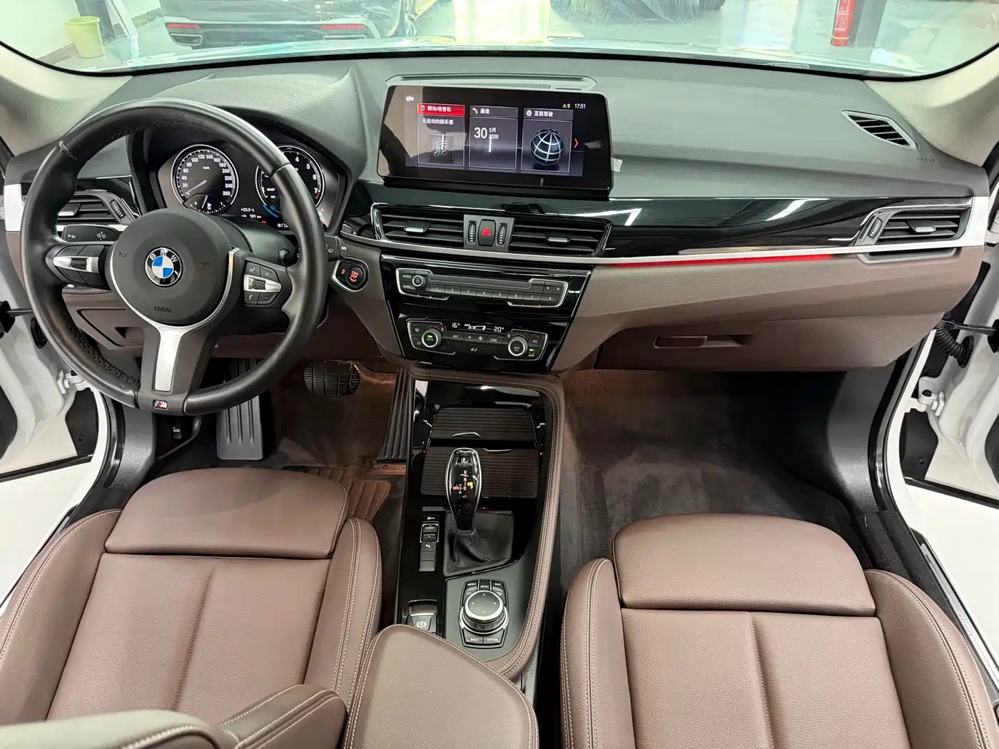 BMW X1 2022 sDrive20Li Premium фото 8