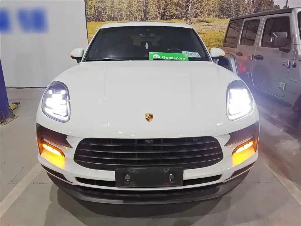 Porsche Macan 2018 Macan 2.0T фото 3