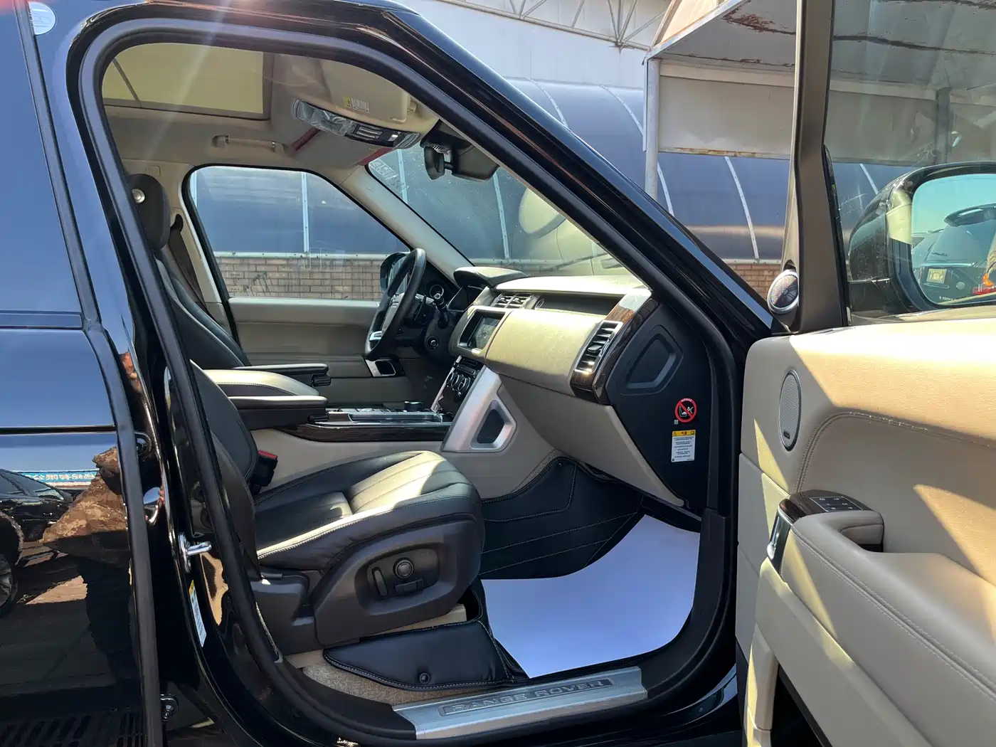 Land Rover Range Rover 2017 3.0 SC V6 Vogue LWB (Long Wheelbase) фото 27