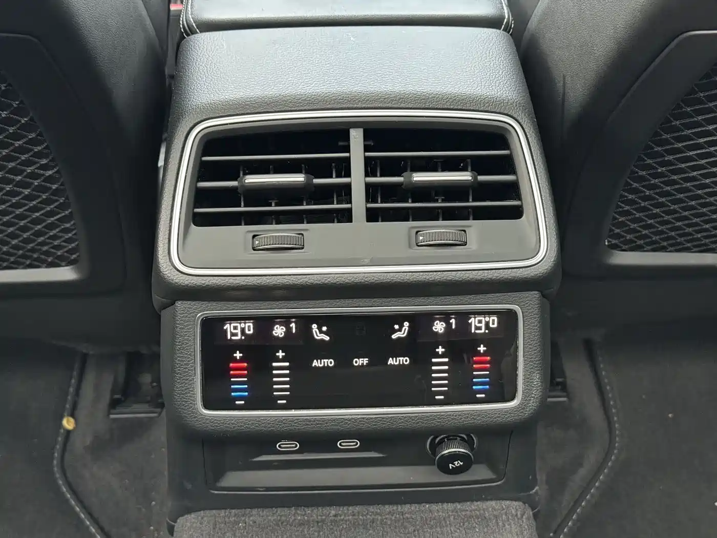 Audi A6L 2023 45 TFSI Premium Selection Dynamic фото 7