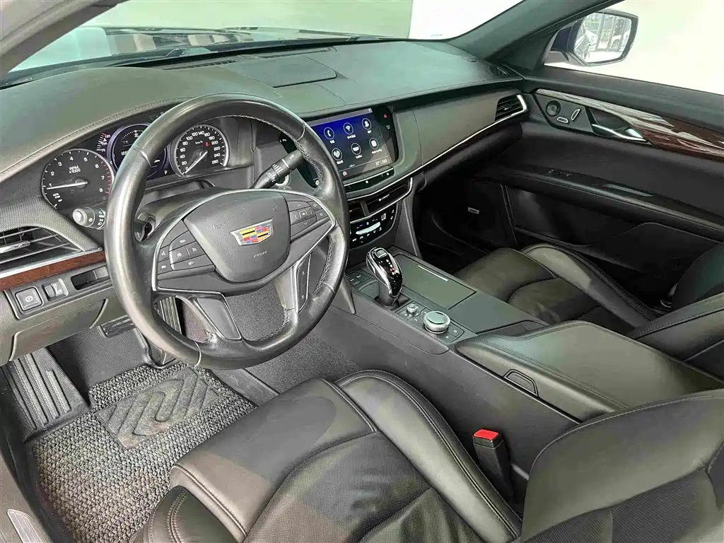 Фото 23 - Cadillac CT6