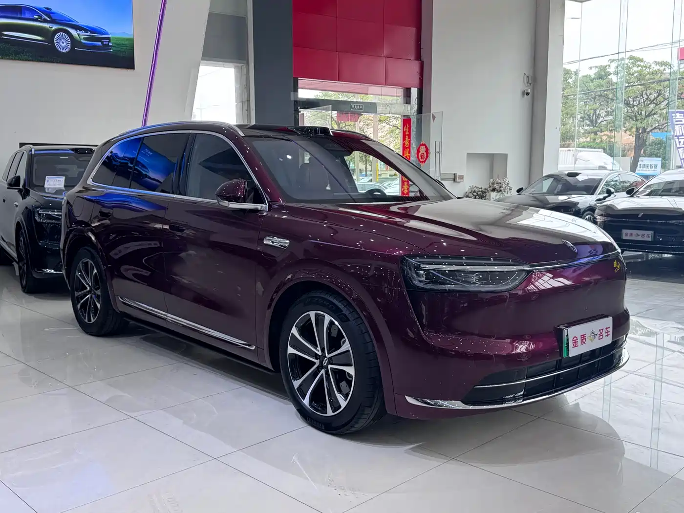 AITO Wenjie AITO M7 2026 Extended Range Ultra AWD 5-Seater фото 3