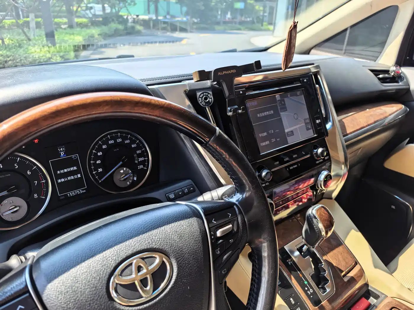 Toyota Alphard 2018 3.5L Premium фото 4