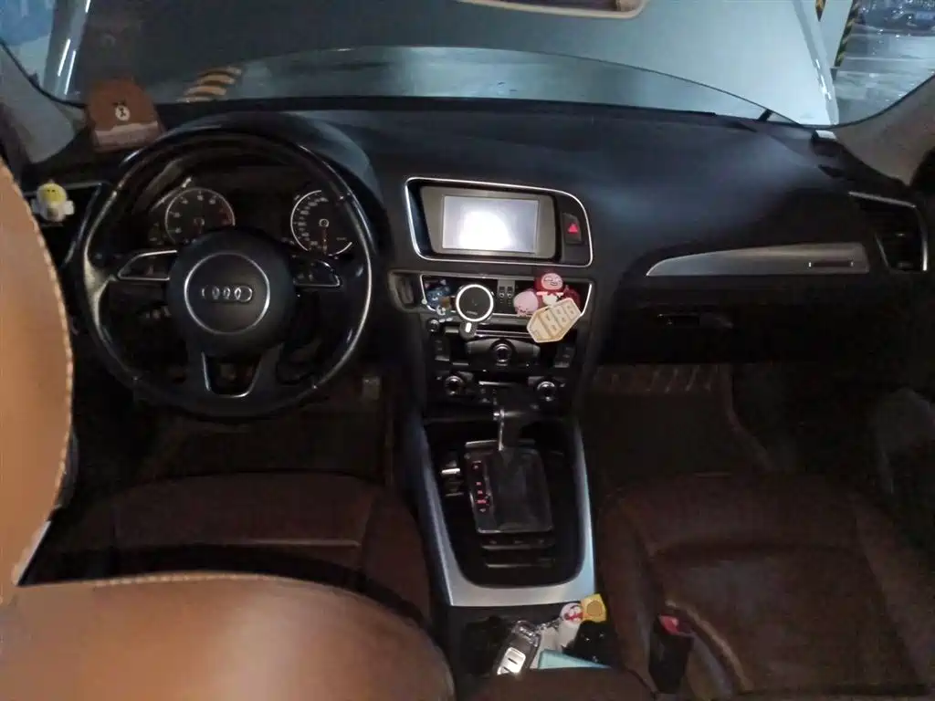 Audi Q5 2015 40 TFSI Technology фото 13
