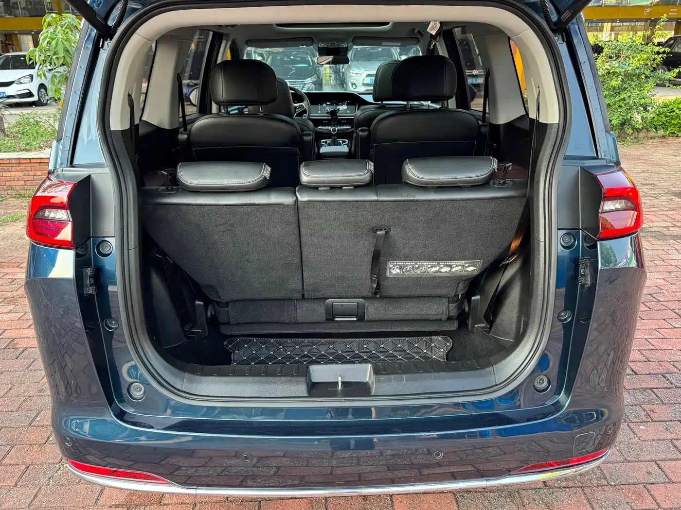 GAC Trumpchi Trumpchi M6 2021 270T DCT Premium Edition (7-seater) фото 24