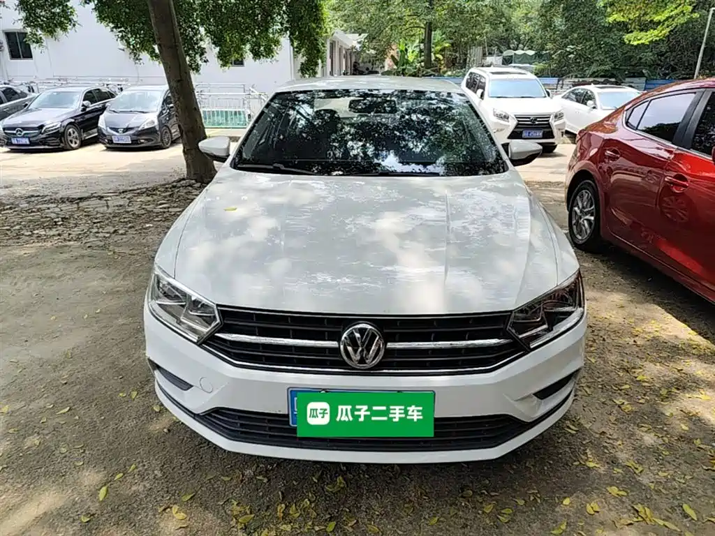 Volkswagen Bora 2016 Model 1.6L Automatic Fashion фото 3