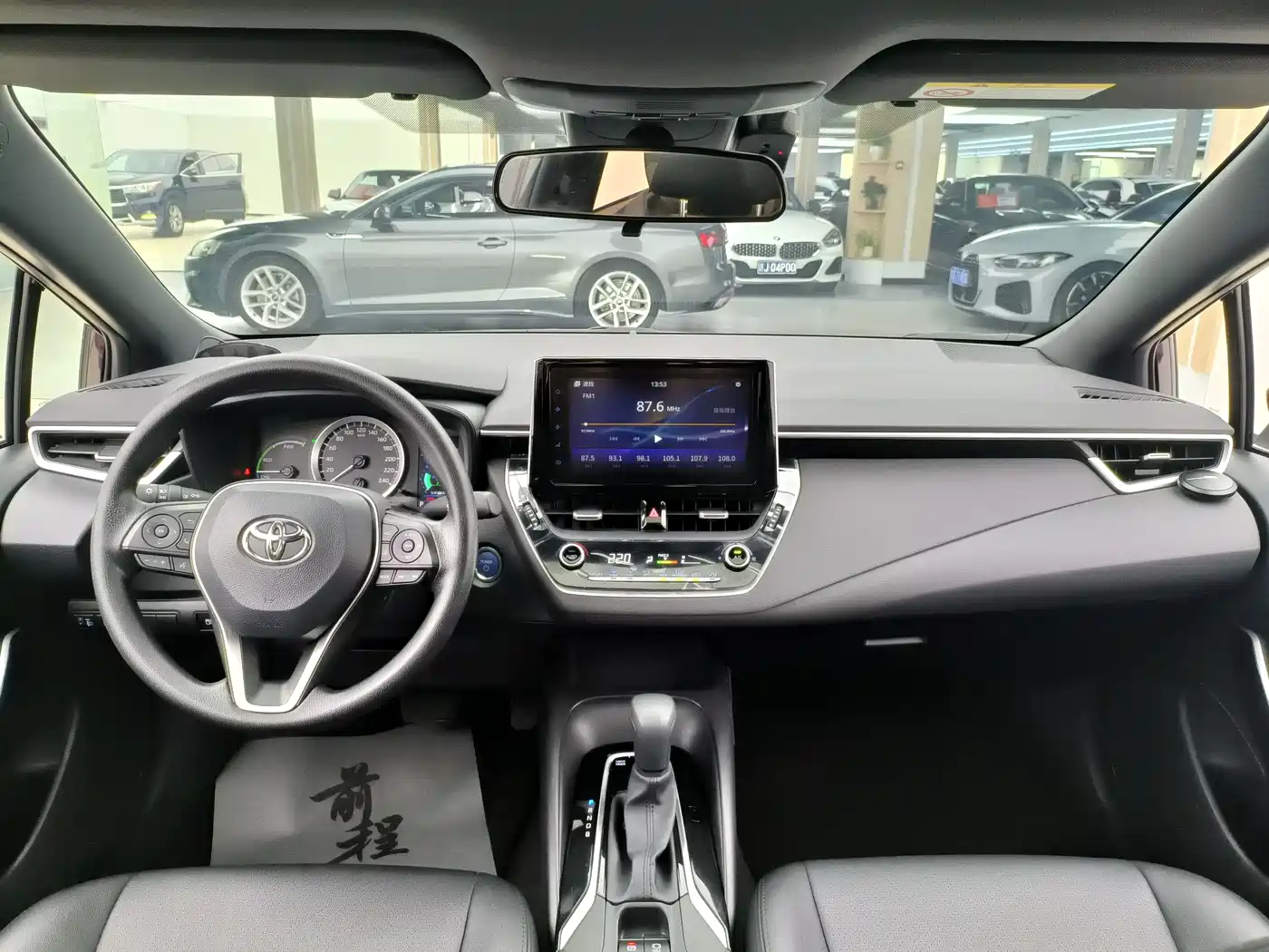 Toyota Levin 2019 Dual Engine 1.8H E-CVT Luxury Edition China V фото 7