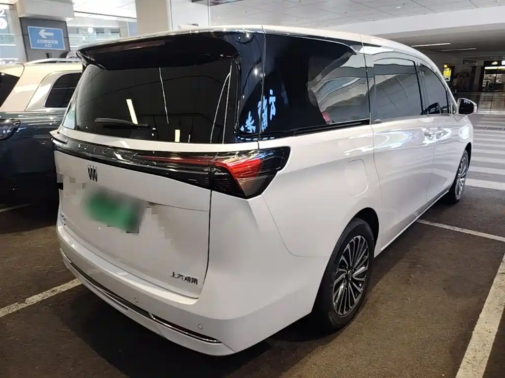 Buick GL8 New Energy 2025 Land Honor Premium Edition 7-Seater фото 7