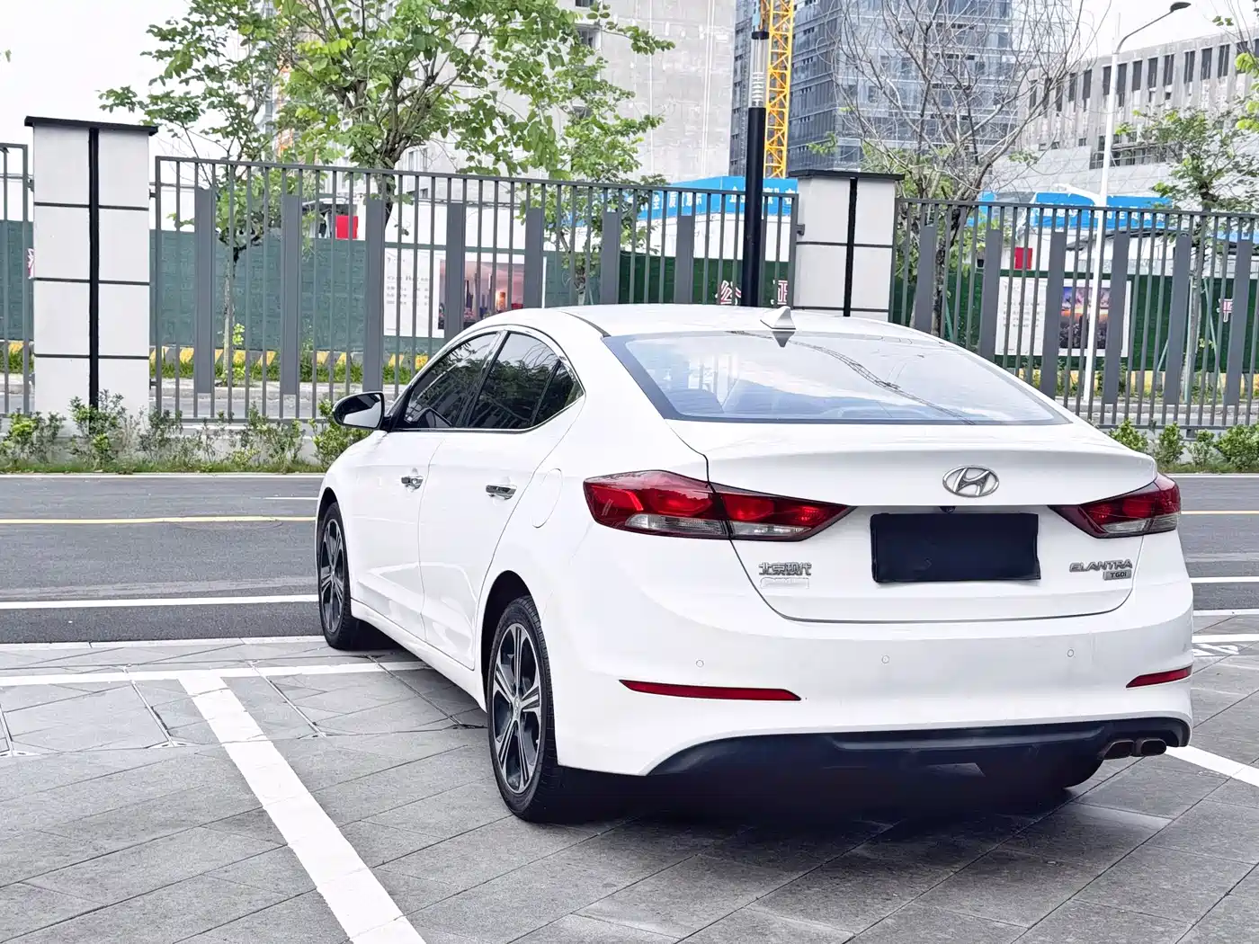Hyundai Elantra 2018 1.4T DCT Dynamic·Vitality Model фото 7