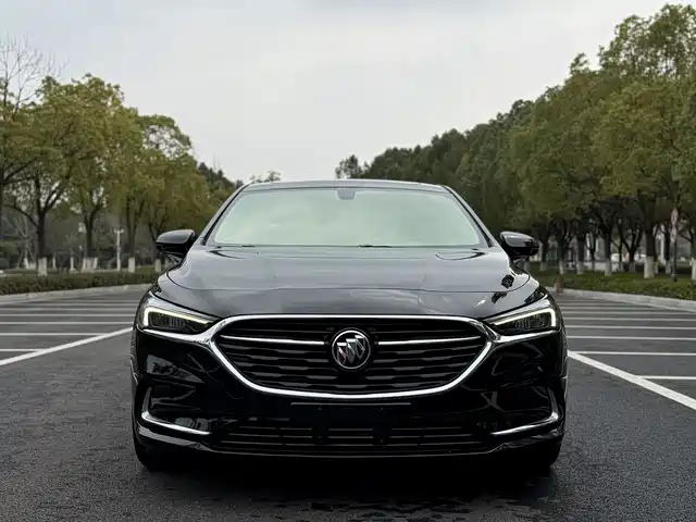 BUICK LACROSSE