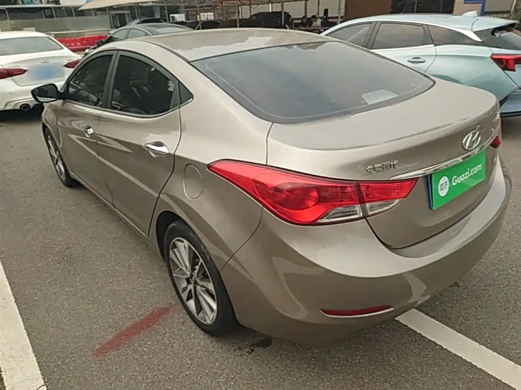 Hyundai Langdong 2015 1.6L Auto Exclusive фото 5