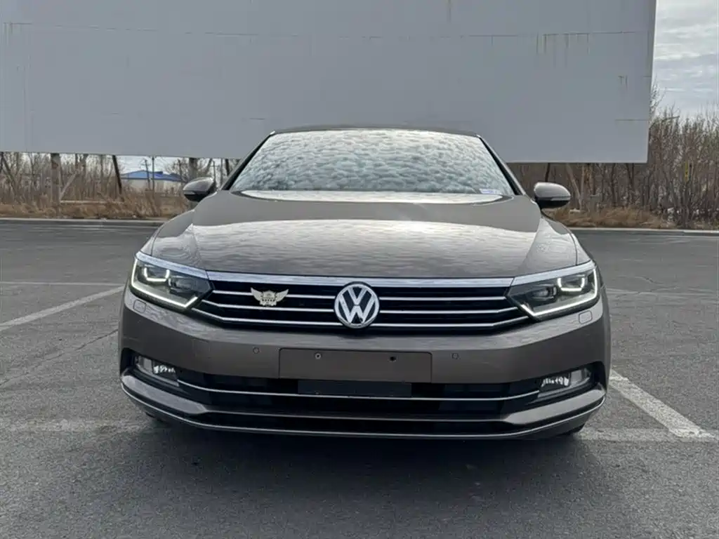 Volkswagen Magotan 2017 330TSI DSG Premium фото 7