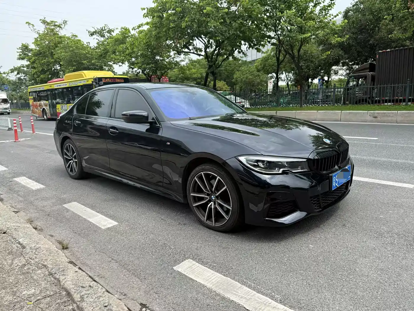 BMW 3 Series 2020 Facelift 325Li Launch Edition фото 3