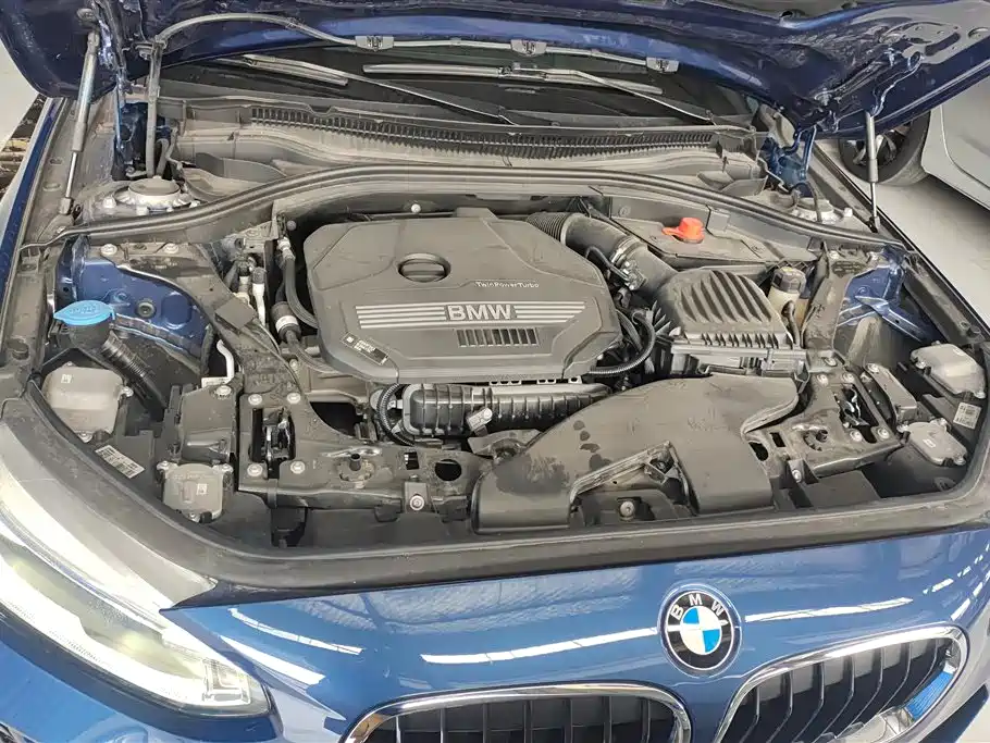 BMW 1 Series 2021 120i M Sport фото 10