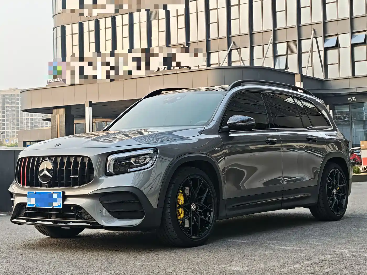 MERCEDES-BENZ GLB AMG