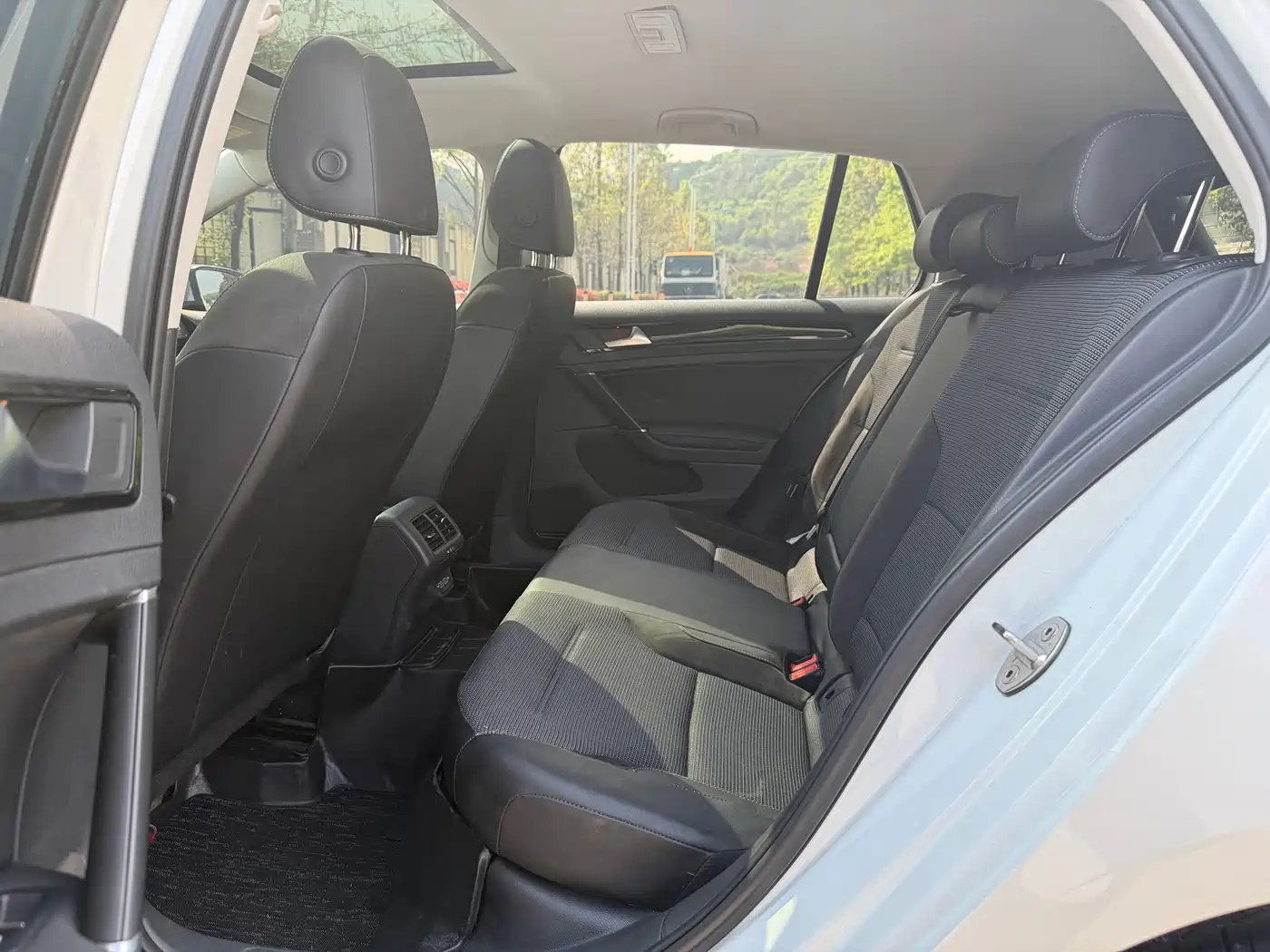 Volkswagen Golf 2019 280TSI DSG Comfort China VI фото 5