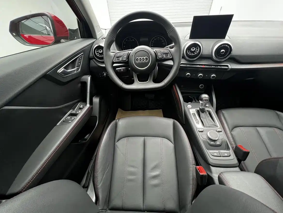 Audi Q2L 2023 2022 35 TFSI Progressive Dynamic