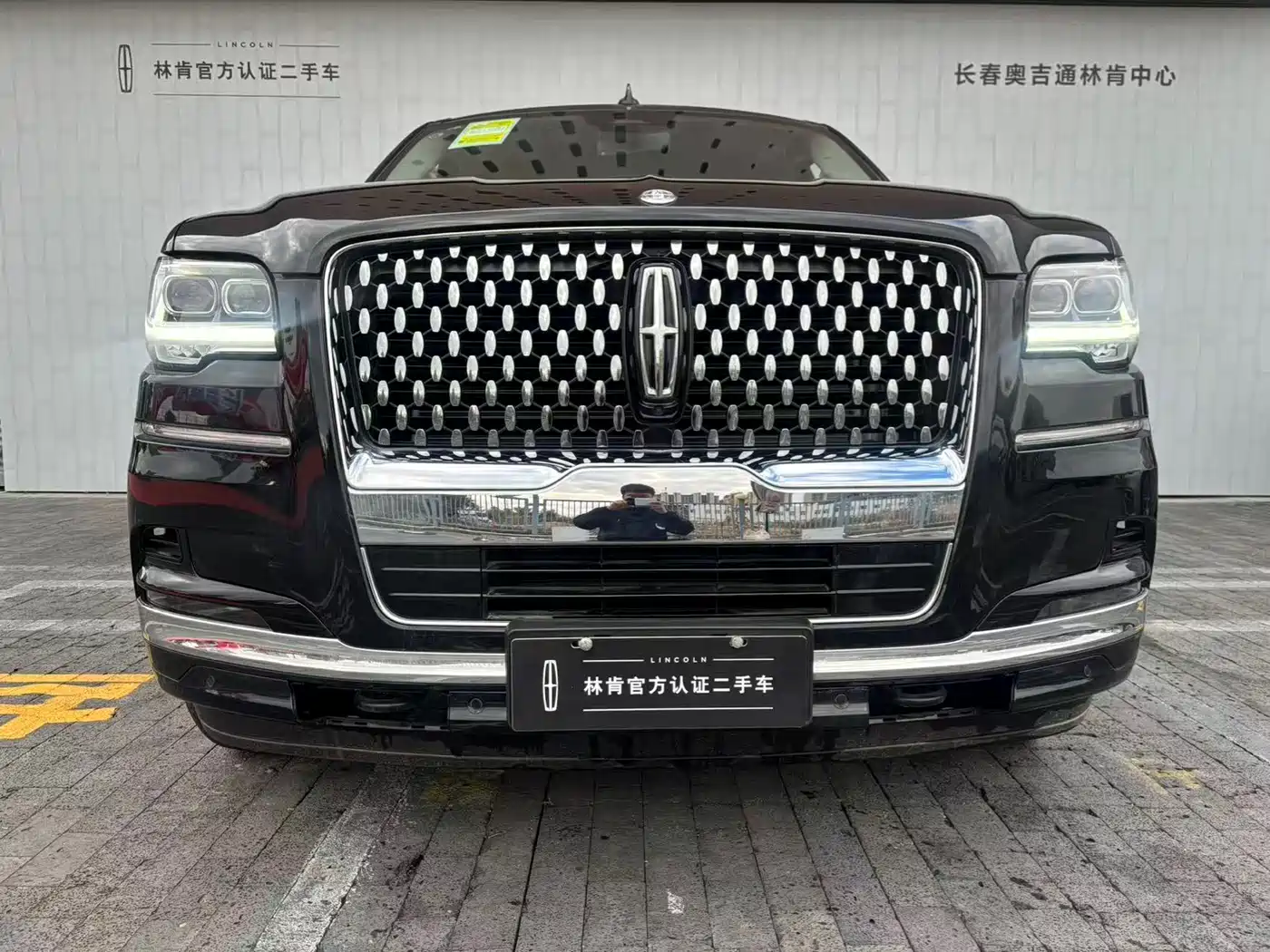 Lincoln Navigator 2024 3.5T Long Wheelbase Presidential Edition