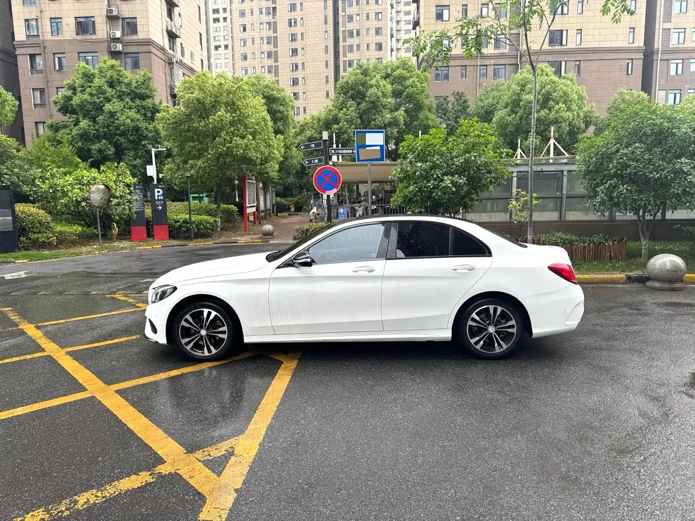 Mercedes-Benz C-Class 2016 C 200 Sport фото 9