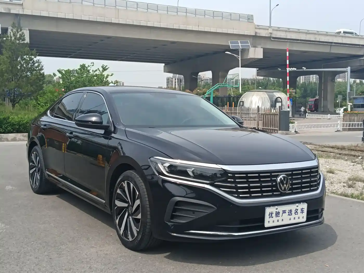 Volkswagen Passat 2024 380TSI Dragon Soaring Edition фото 4