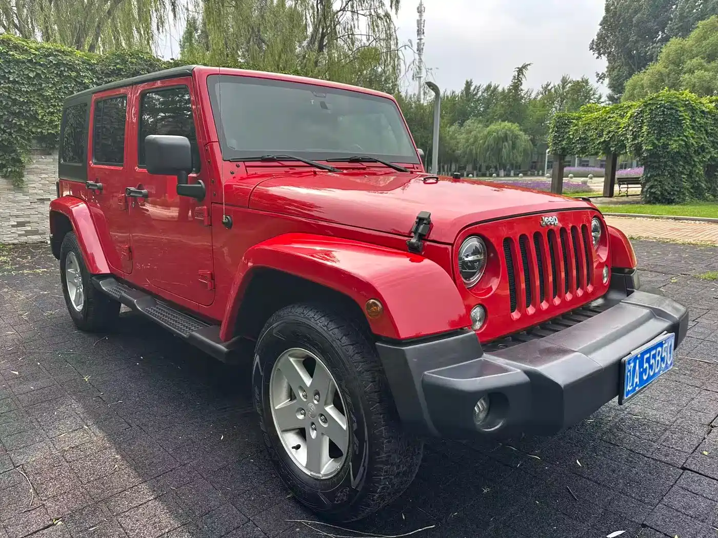 Photo 3 - Jeep Wrangler