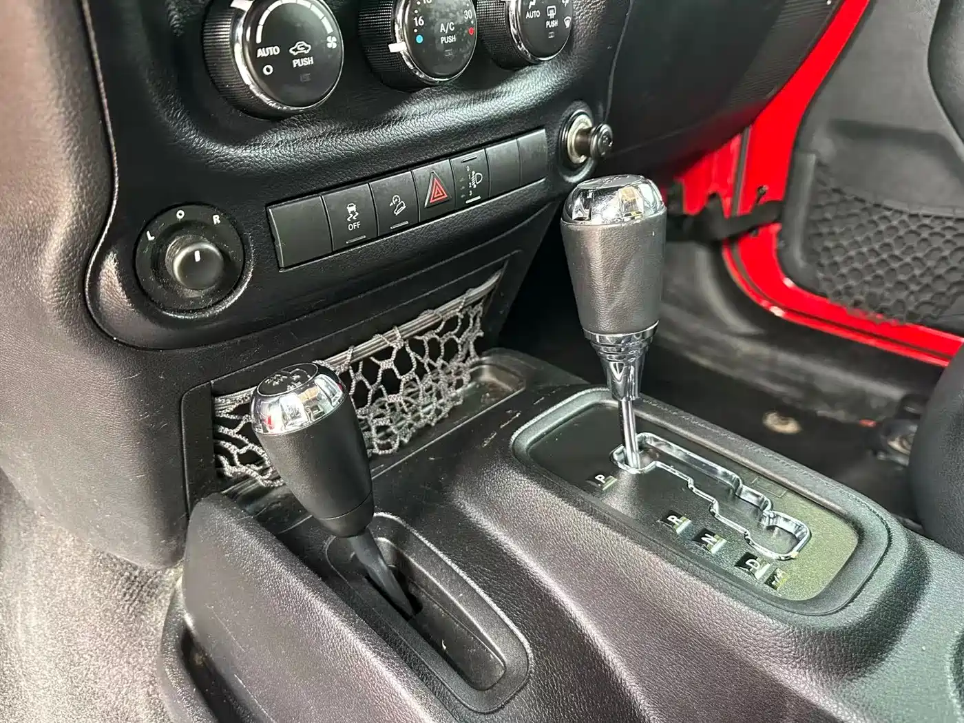 Photo 12 - Jeep Wrangler