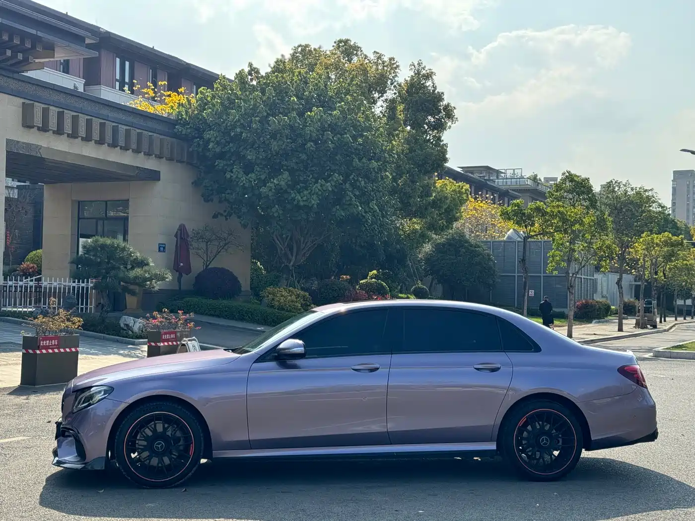 Mercedes-Benz E-Class 2019 E 200 L Sport 4MATIC фото 14