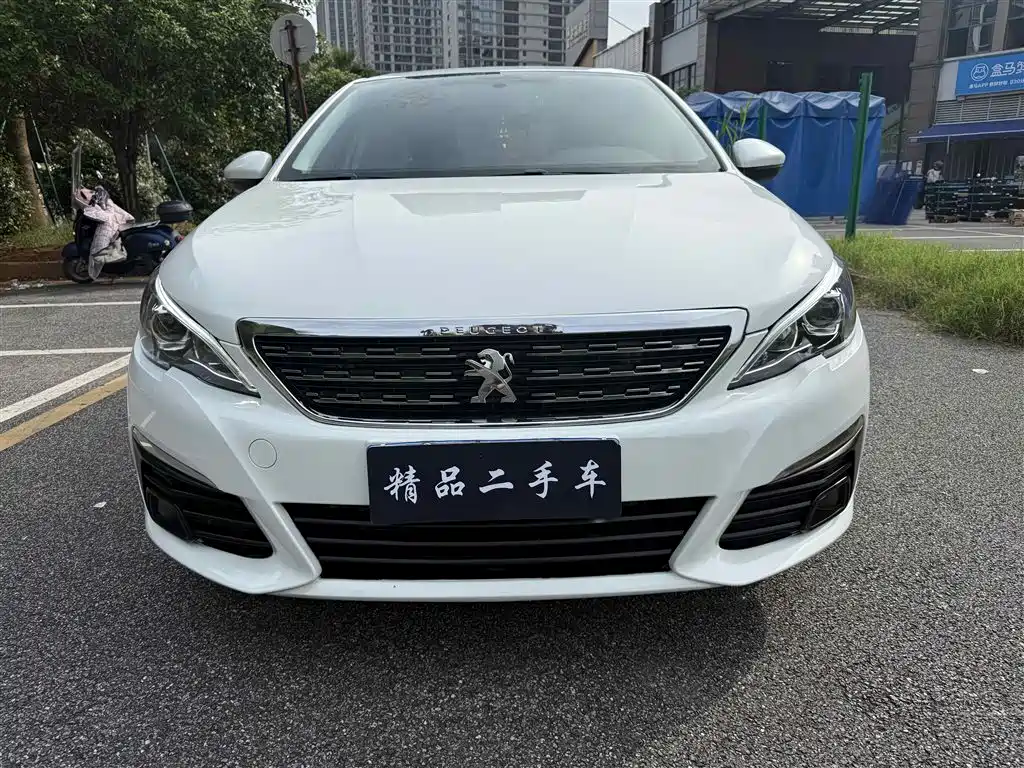 Peugeot 308 2018 230THP Auto Luxury Edition фото 2