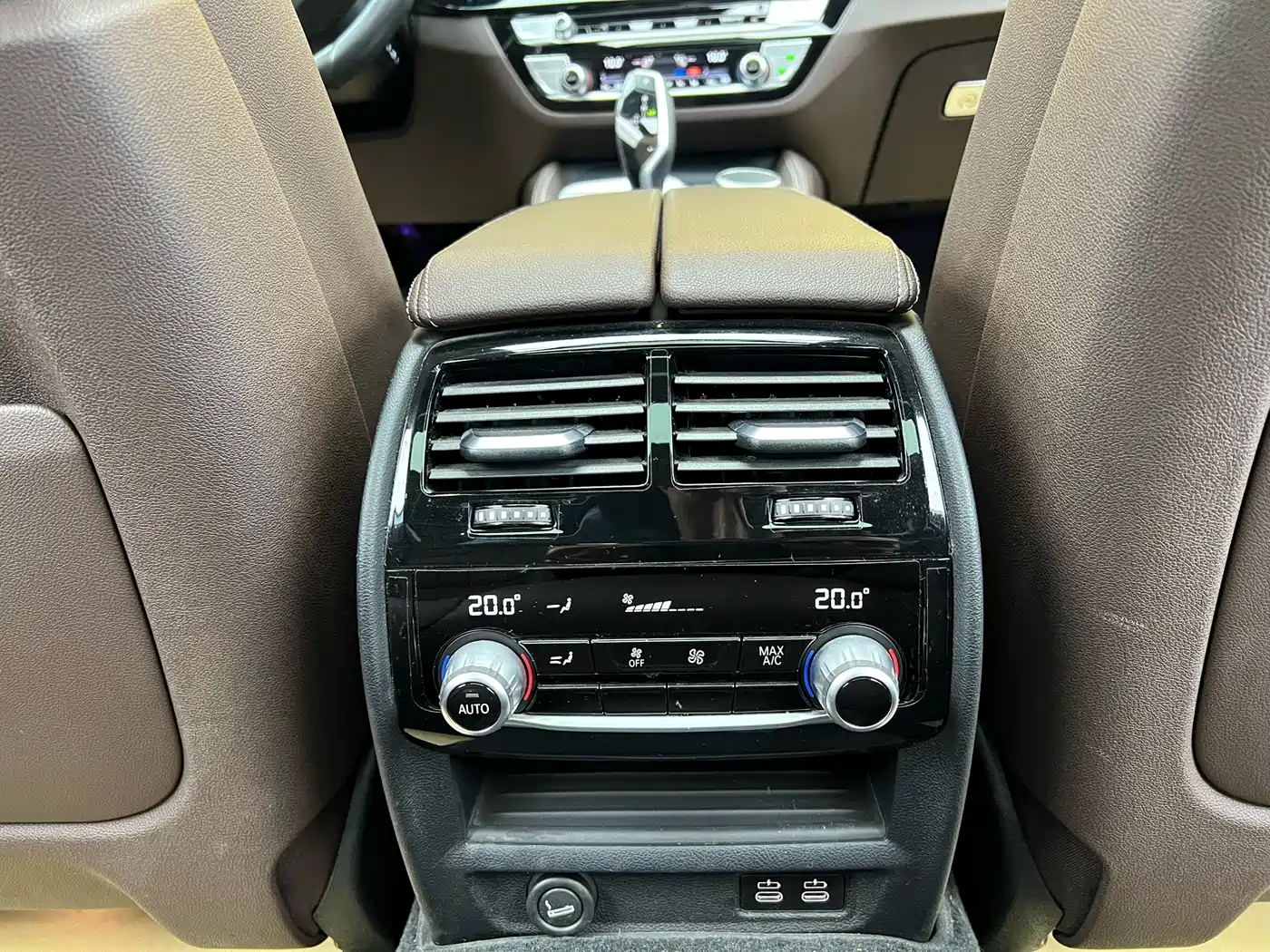 BMW 5 Series 2022 530Li Exclusive M Sport Package фото 31
