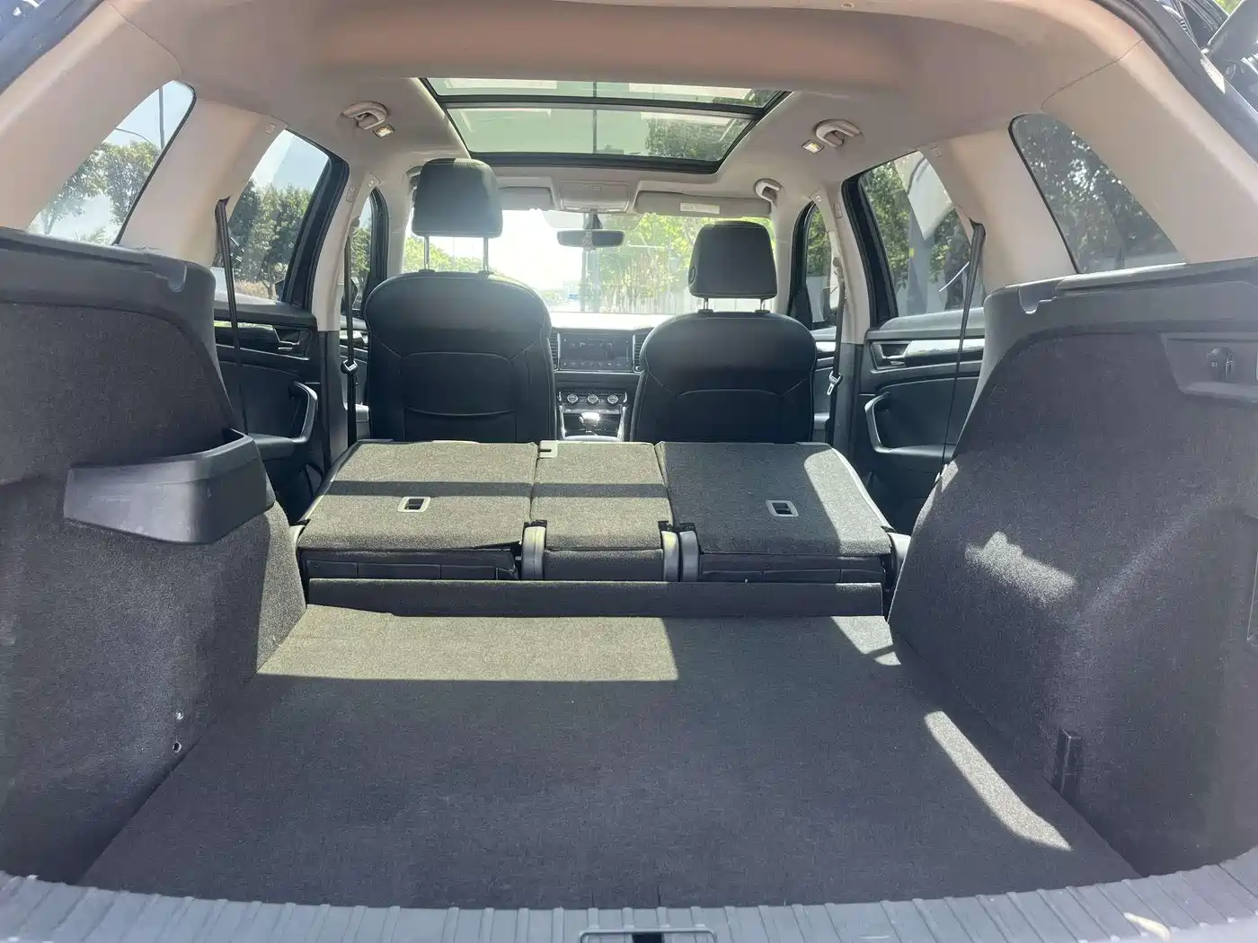 Škoda Kodiaq 2018 Facelift TSI330 5-seat 2WD Premium Luxury Edition фото 11