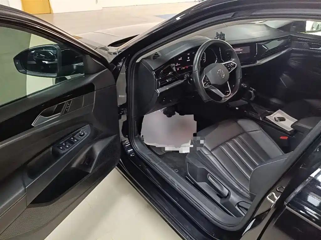Volkswagen Passat 2023 Facelift 280TSI Business Edition фото 16