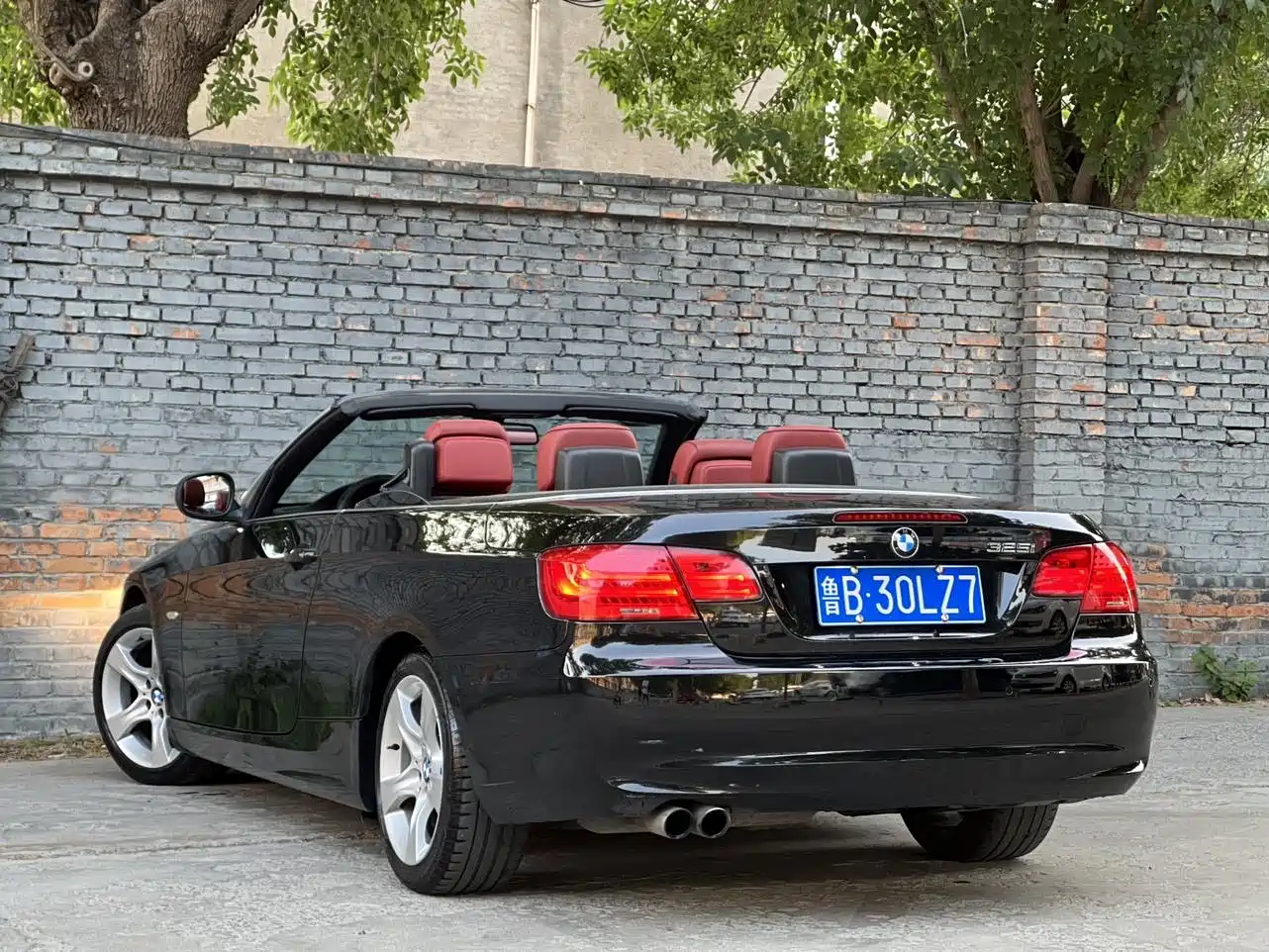 BMW 3 Series (Import) 2012 2011 325i Convertible Coupe