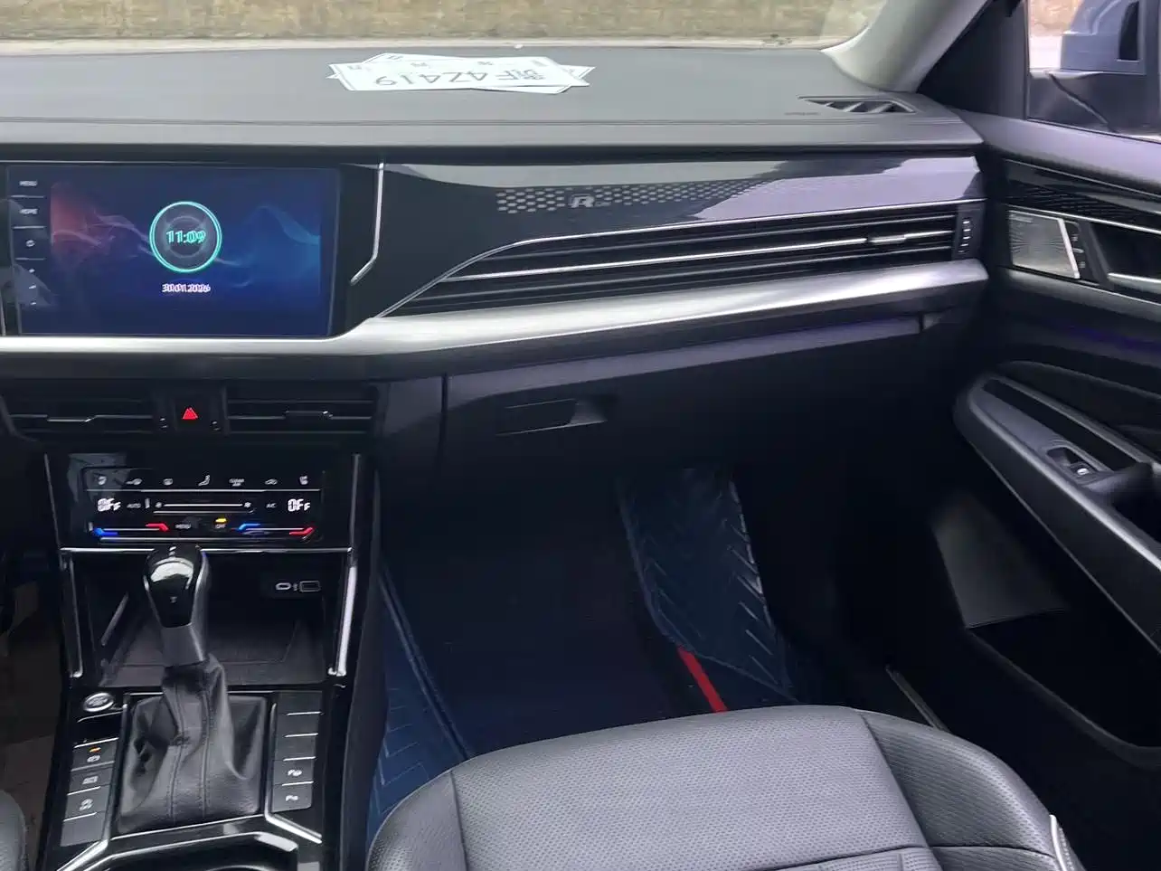 Volkswagen Passat 2022 330TSI Luxury Edition фото 31
