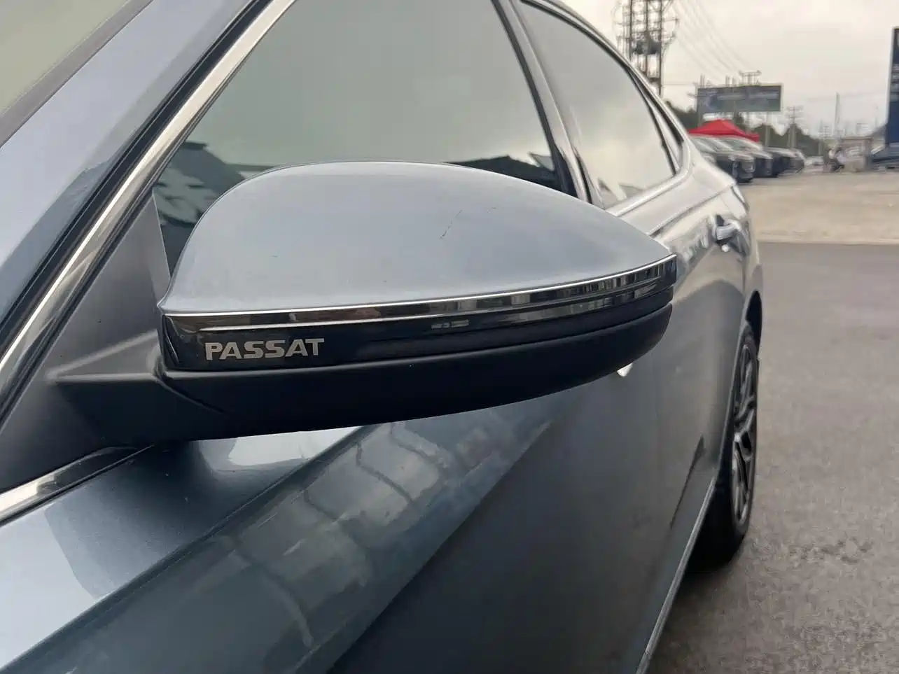 VOLKSWAGEN PASSAT