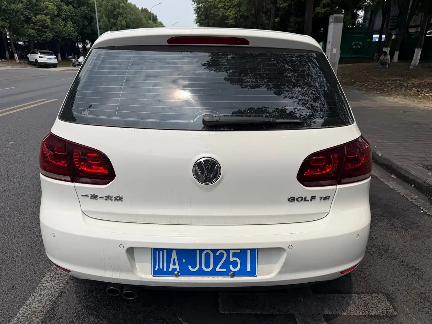Volkswagen Golf 2012 1.4TSI Automatic Luxury фото 6