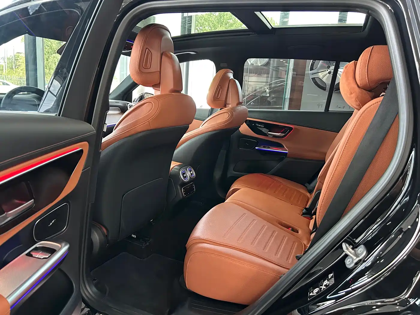 Mercedes-Benz GLC 2024 GLC 300 L 4MATIC Dynamic 7-seater фото 4