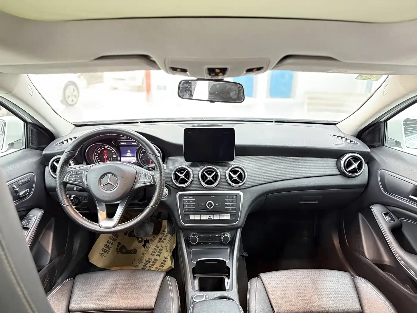 Mercedes-Benz GLA 2018 GLA 200 Dynamic фото 5