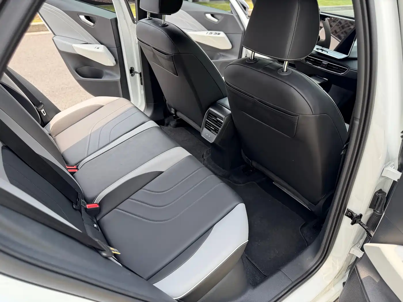 Volkswagen ID.3 2025 Smart Ultimate Intelligent Edition фото 13
