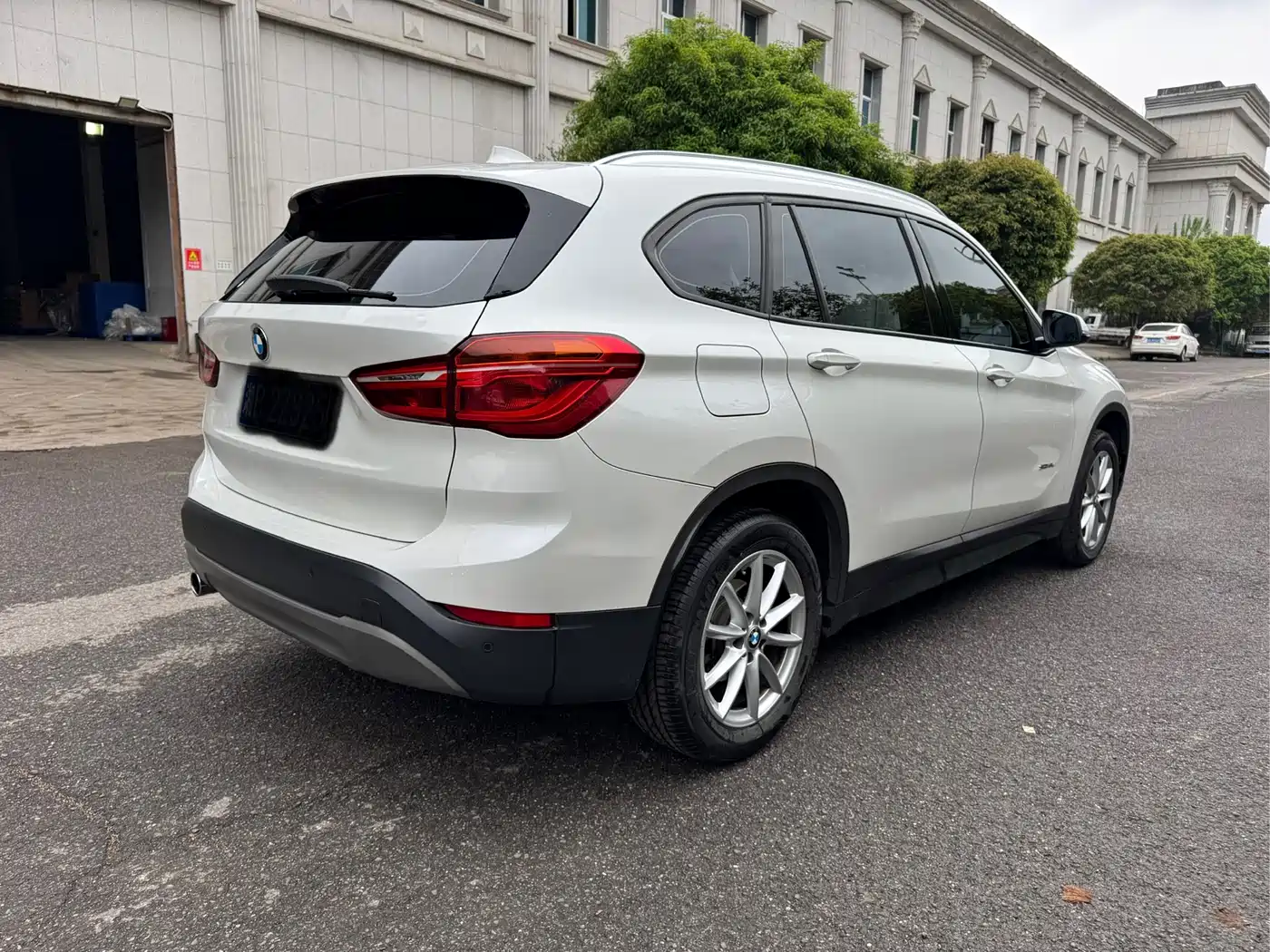 BMW X1 2018 sDrive18Li Fashion Model фото 7