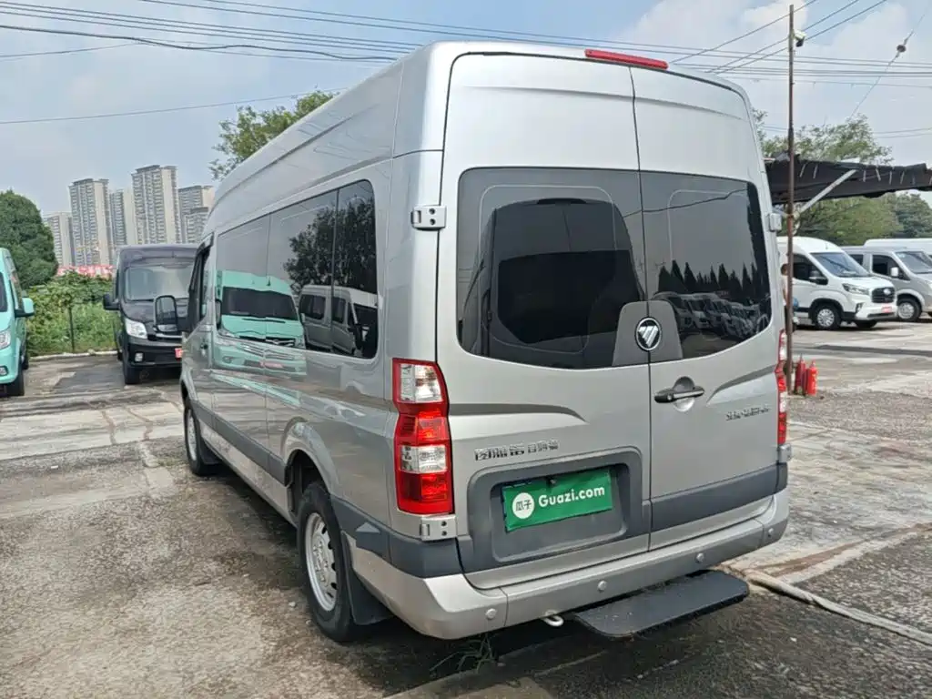 Foton Tuyano 2024 2023 2.0T Automatic Jixiang Long Wheelbase Medium Roof Single Rear Wheel 7/9-Seater