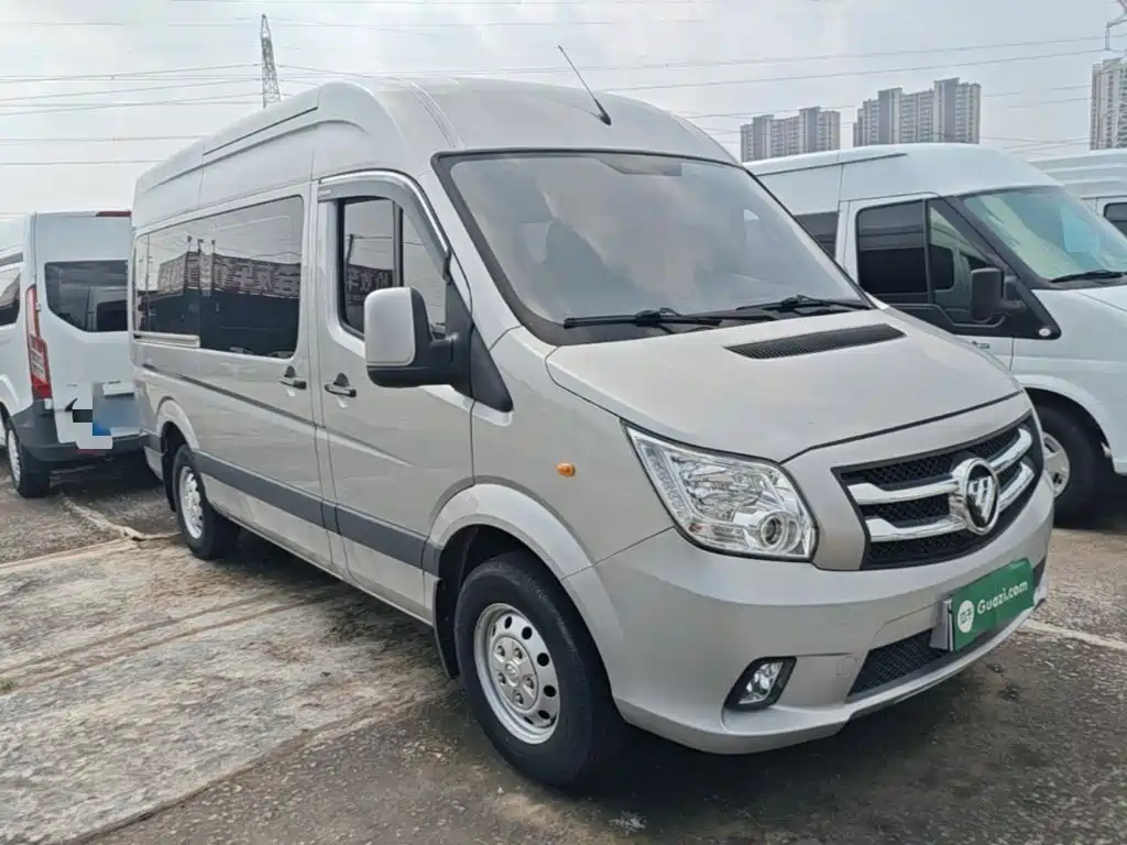 Foton Tuyano 2024 2023 2.0T Automatic Jixiang Long Wheelbase Medium Roof Single Rear Wheel 7/9-Seater