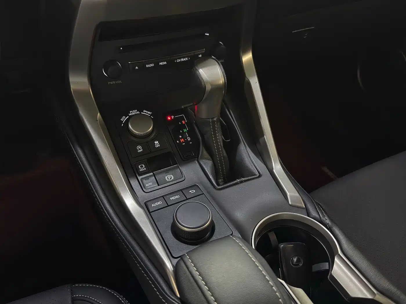 Lexus NX 2015 200 FWD Premium фото 17