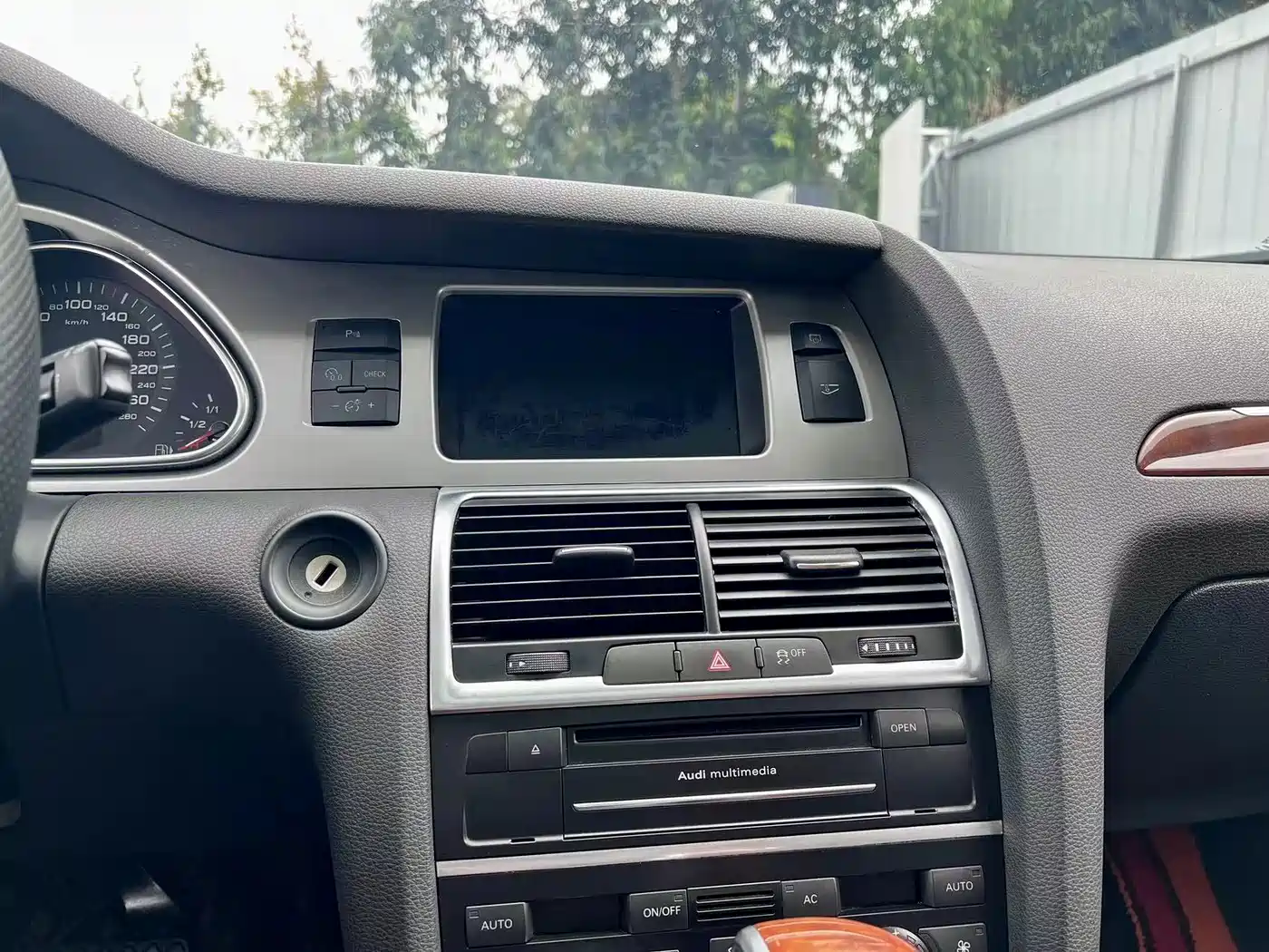 Photo 13 - Audi Q7