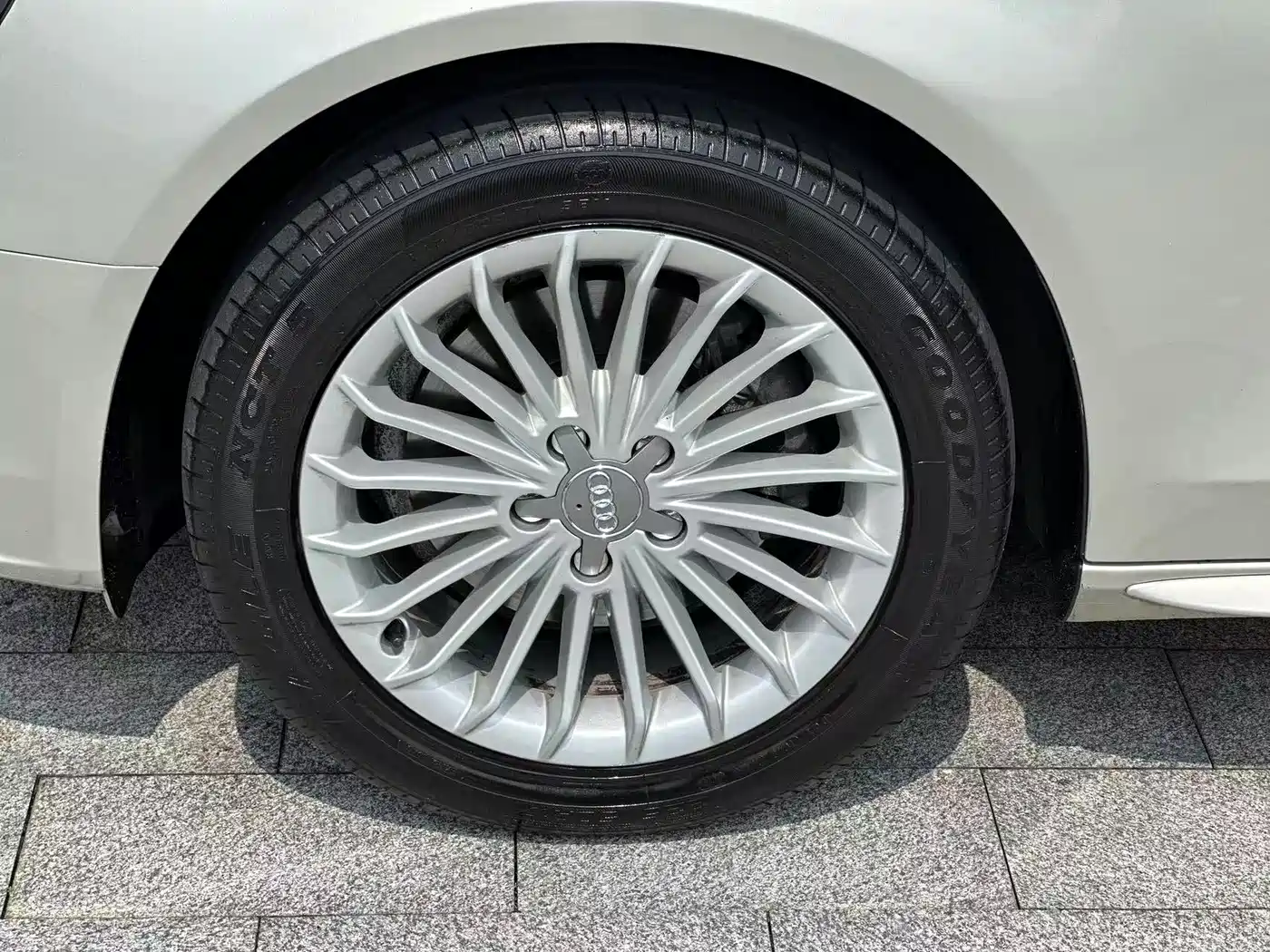 Audi A4L 2016 35 TFSI Automatic Technology фото 16